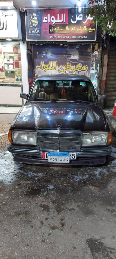مرسيدس بنز 200 1981