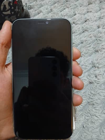 Apple - iPhone 11