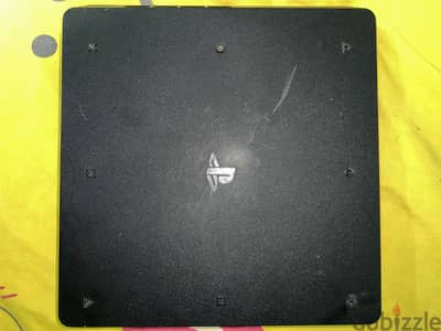 Ps4 slim 1 tera للبيع