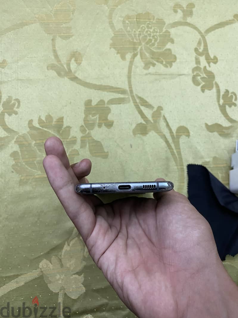 Samsung s20 plus 8