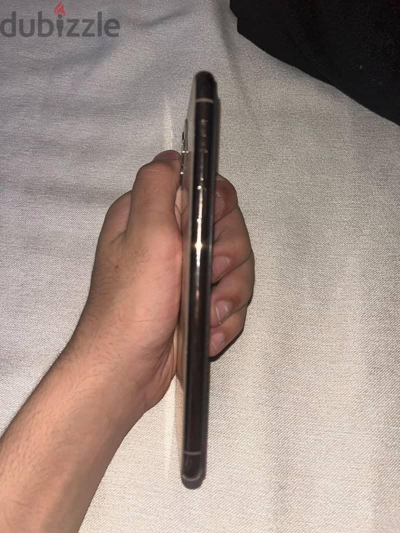 Apple - iPhone 11 Pro Max 5
