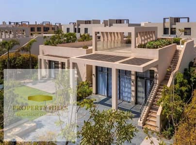 فيلا بروف استلام فوري بمساحه كبيره وواسعه داخل كمبوند District 5 دقايق من الجامعه الامريكيه ومطار القاهره بخصم 39% علي السعر الاجمالي