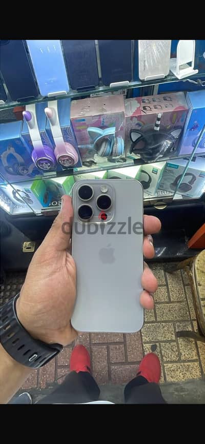 آبل - آيفون 15 برو