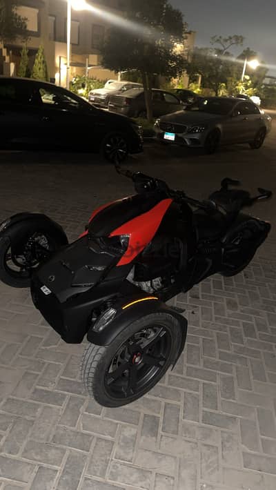 Canam spider