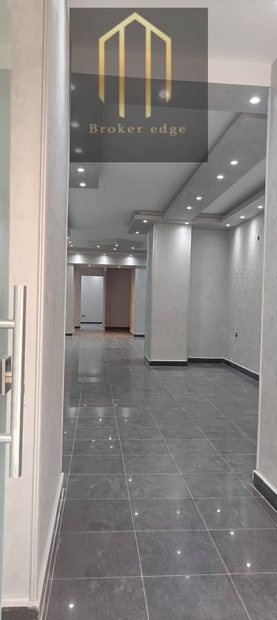 Store for rent next to the girls' college and El-Marghany Street, area 100 meters with air conditioning