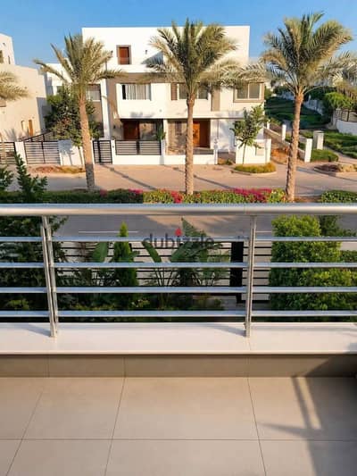 مطلوب مقدم مليون جنية فقط و أقساط علي 10 سنوات برؤية ممتازة للـ CLUBHOUSE امتلك شقة في كمبوند هايد بارك بجانب من ميفيدا و ماونتن فيو ودقائق من لافيستا