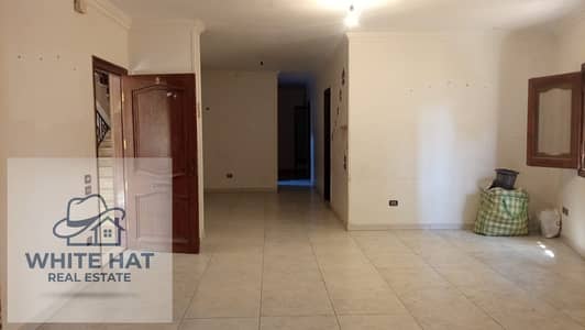 Apartment for Rent in Sheikh Zayed 7th District | 270 sqm | Raised Ground Floor