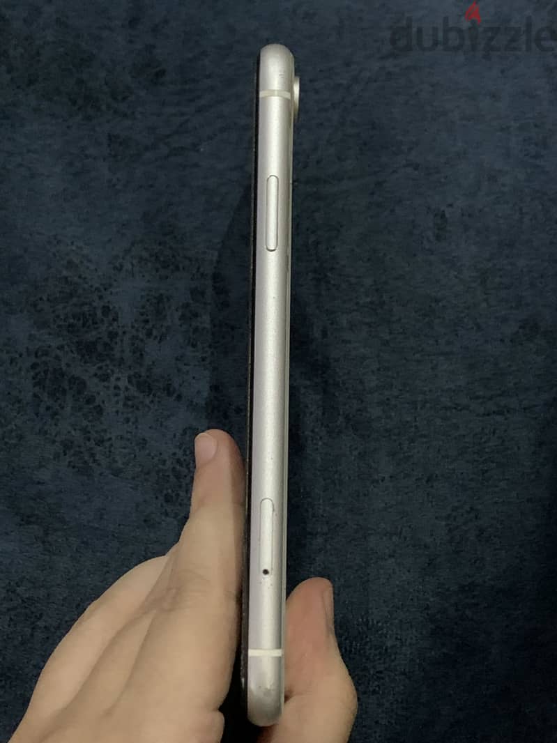 Apple - iPhone XR 6