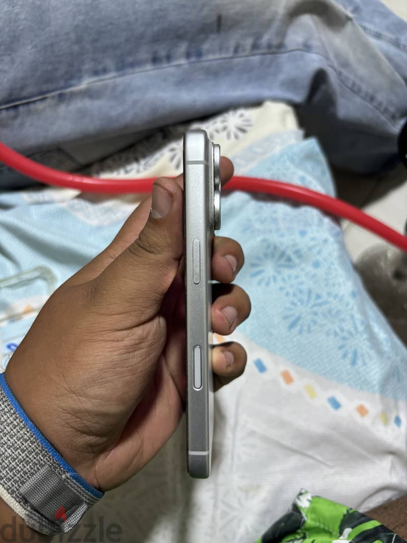 Apple - iPhone 17 Pro 3