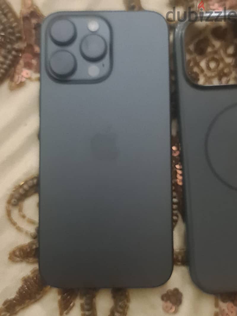 Apple - iPhone 16 Pro Max 1