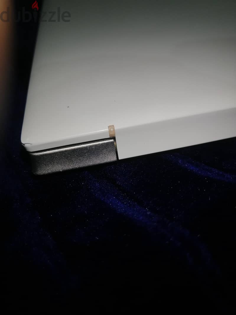 HP Pavilion 15-eh0xxx 10