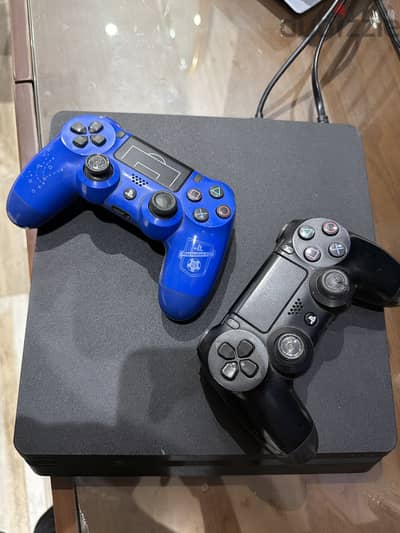 PS4 slim 500GB USED