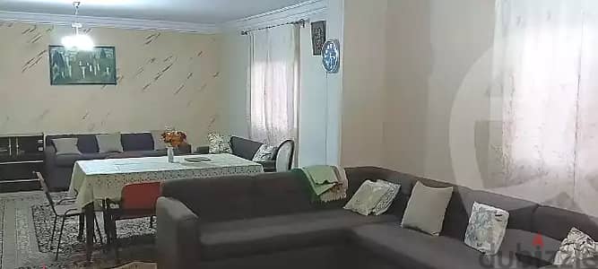 شقة بالروف مساحة 250 متر على شارع 50متر رئيسى بالقرب من المريوطية