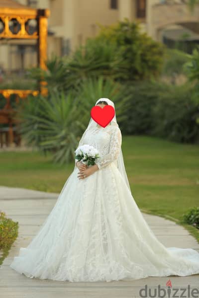 فستان فرح اتلبس مره واحده بالطرحه