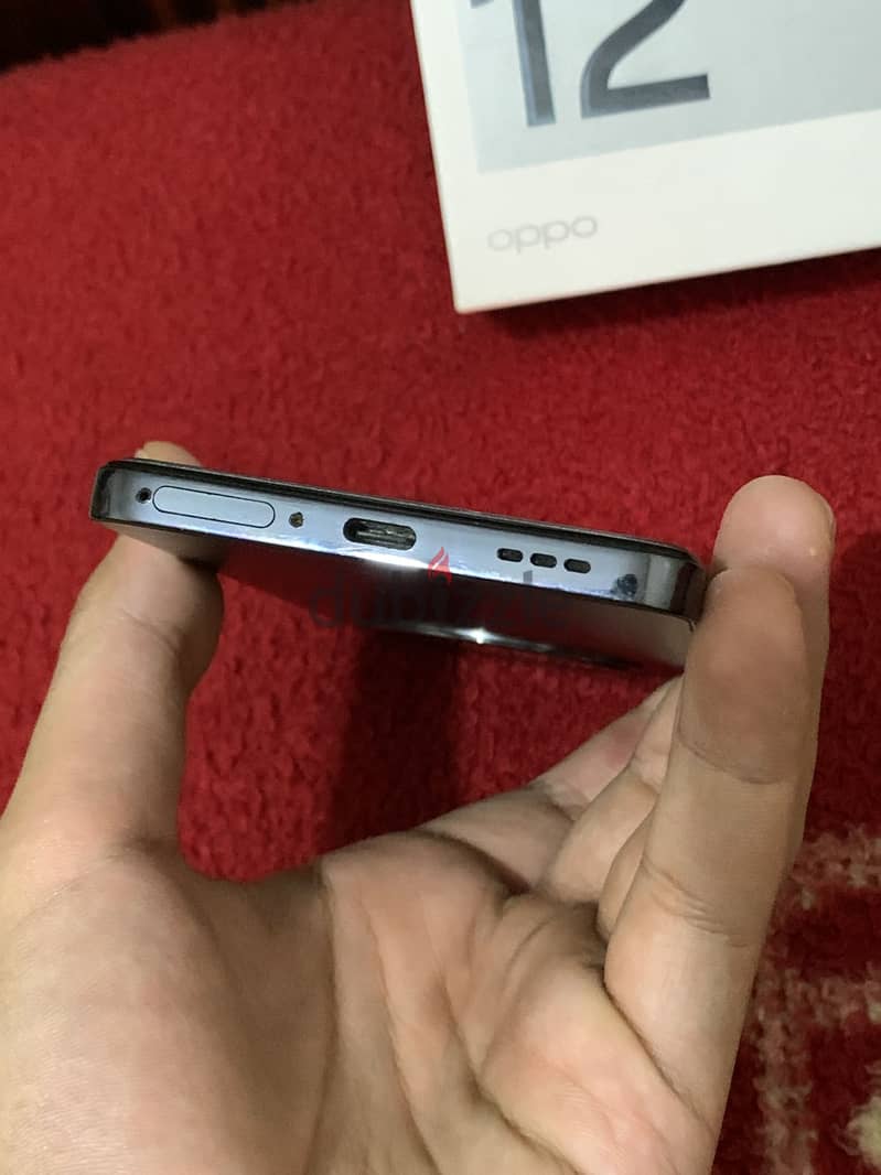 OPPO Reno12 F 2