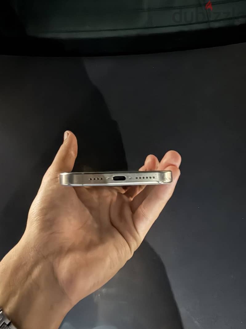 Apple - iPhone 15 Pro Max 2