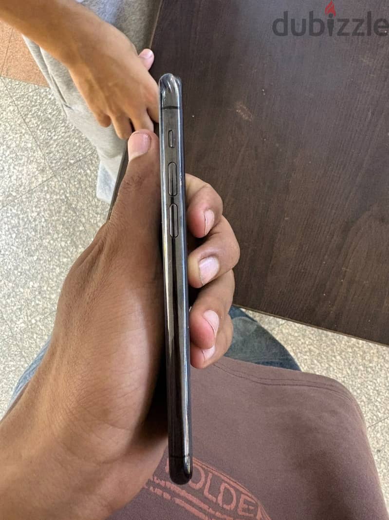 Apple - iPhone 11 Pro 4