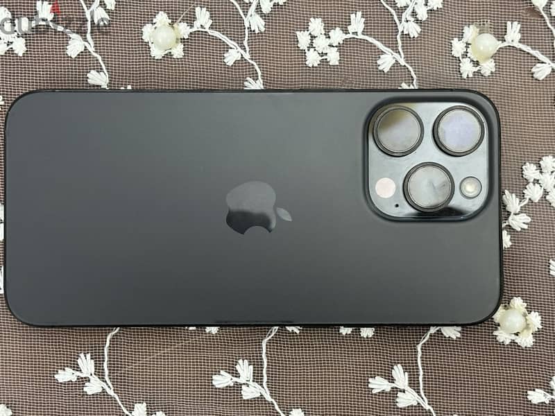 Apple - iPhone 15 Pro Max 3