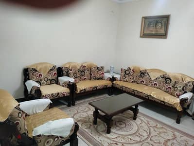 انتريه كامل بحالة ممتازة جدا