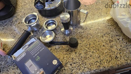 Coffee Maker-Delonghi Dedica-EC885. M-ماكينة صنع قهوة-ديلونجي ديديكا