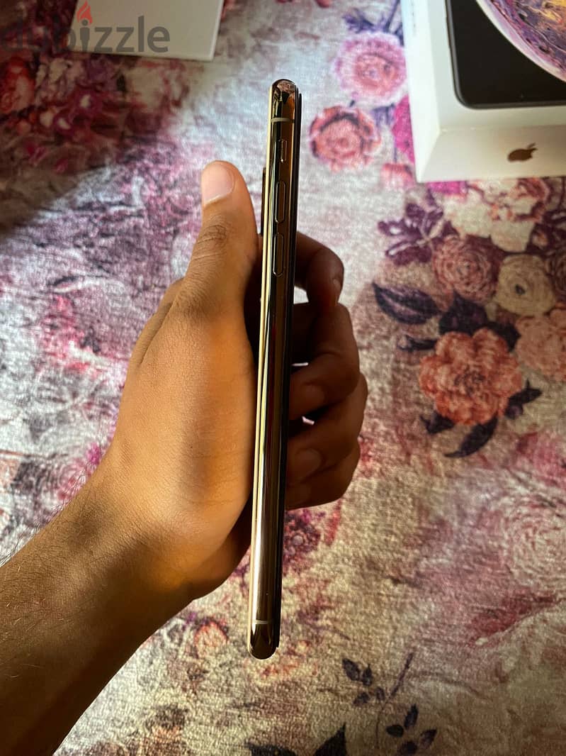 Apple - iPhone XS Max 2