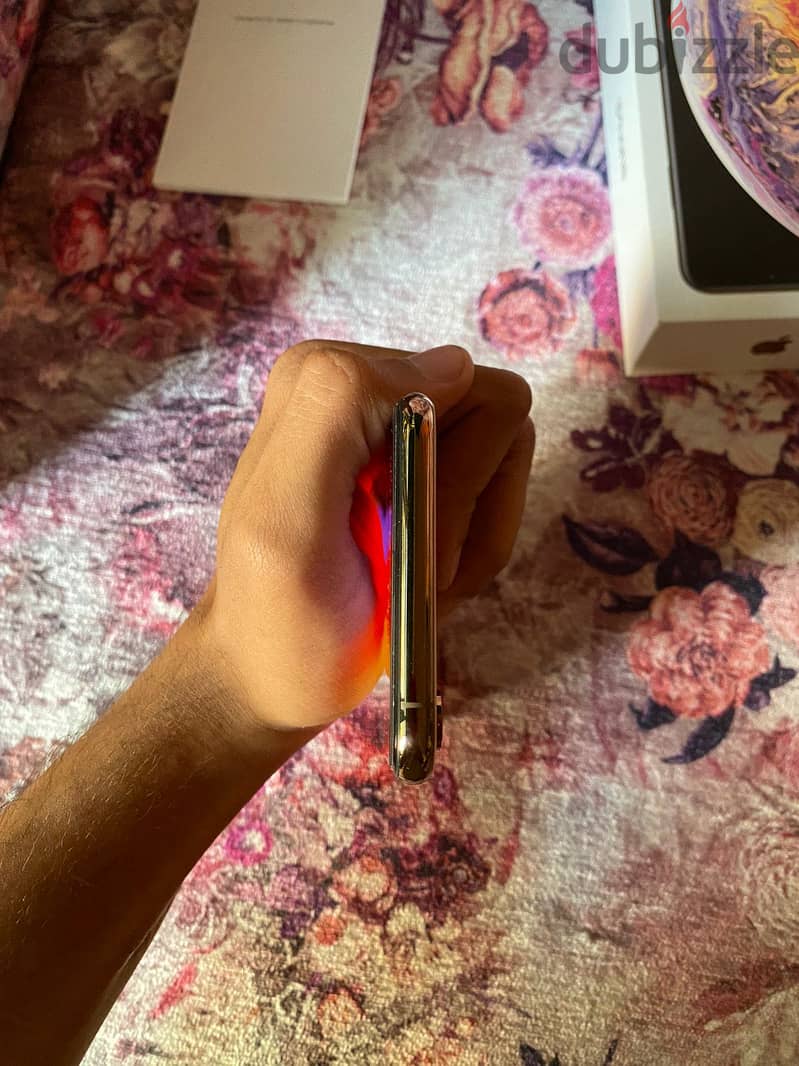 Apple - iPhone XS Max 5