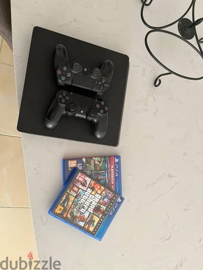 ps4 slim للبيع