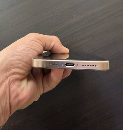 Apple - iPhone 16 Pro Max. 99 % battery. Used like new