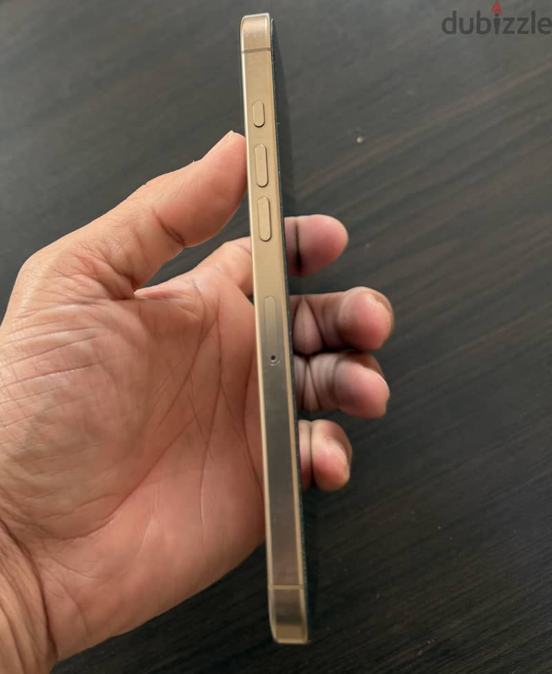 Apple - iPhone 16 Pro Max. 99 % battery. Used like new 8