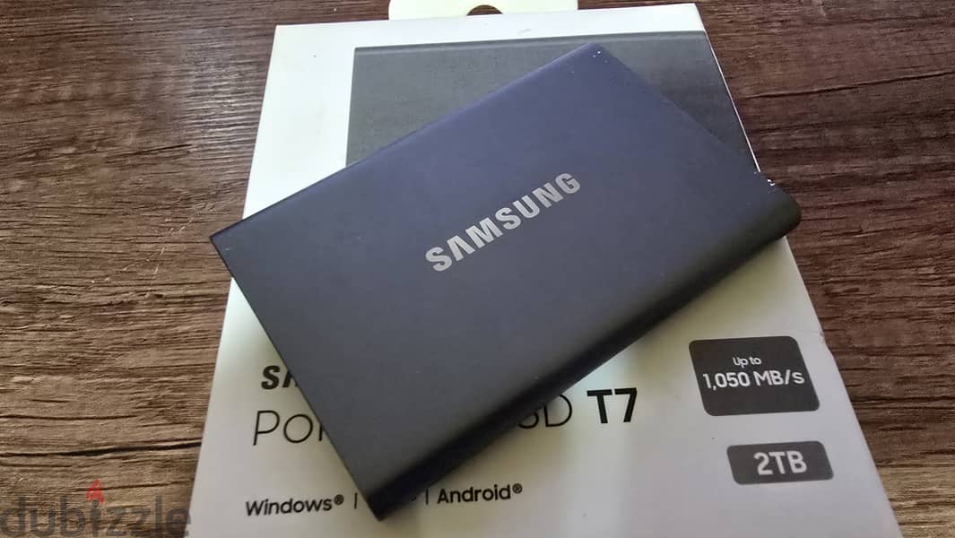 SAMSUNG T7 external  SSD 2TB 1
