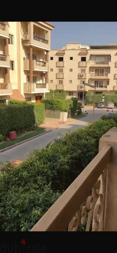 شقة للبيع بكومباوند فاميلى لاند بالسادس من اكتوبر بجوار نادى الصيد