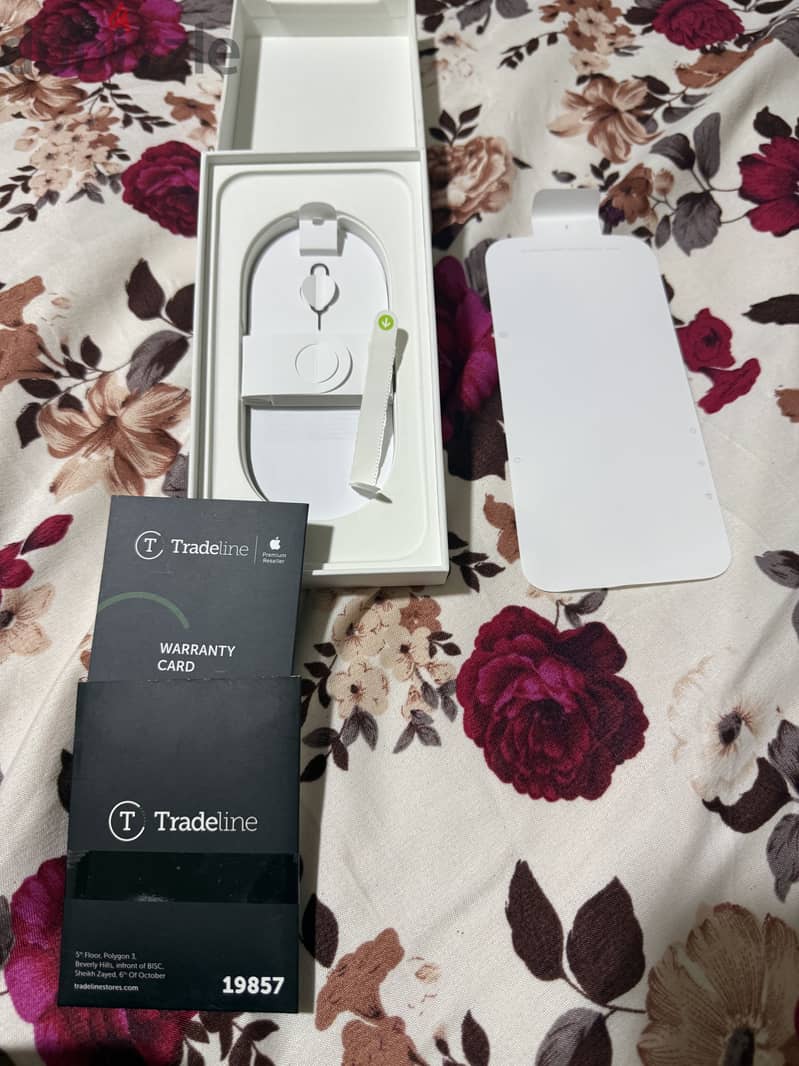 Apple - iPhone 16 Pro Max 1