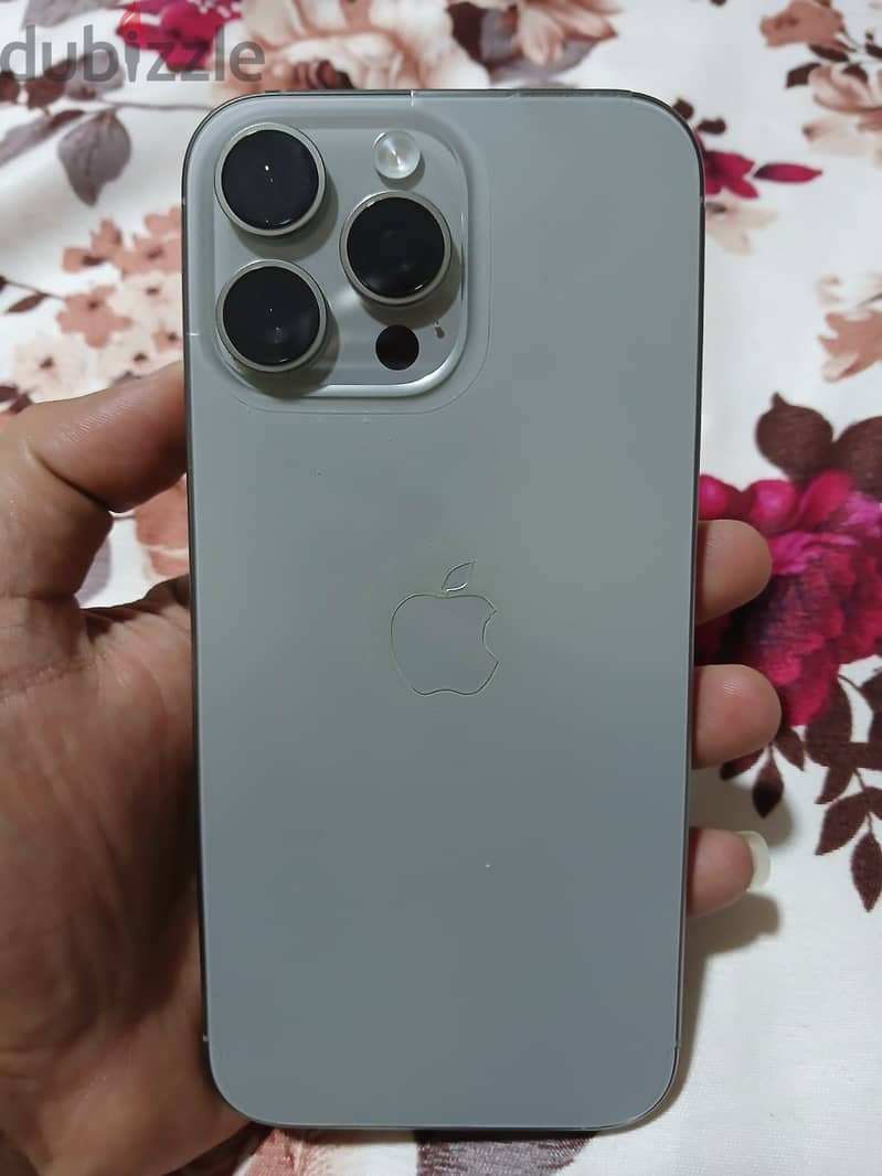 Apple - iPhone 16 Pro Max 3