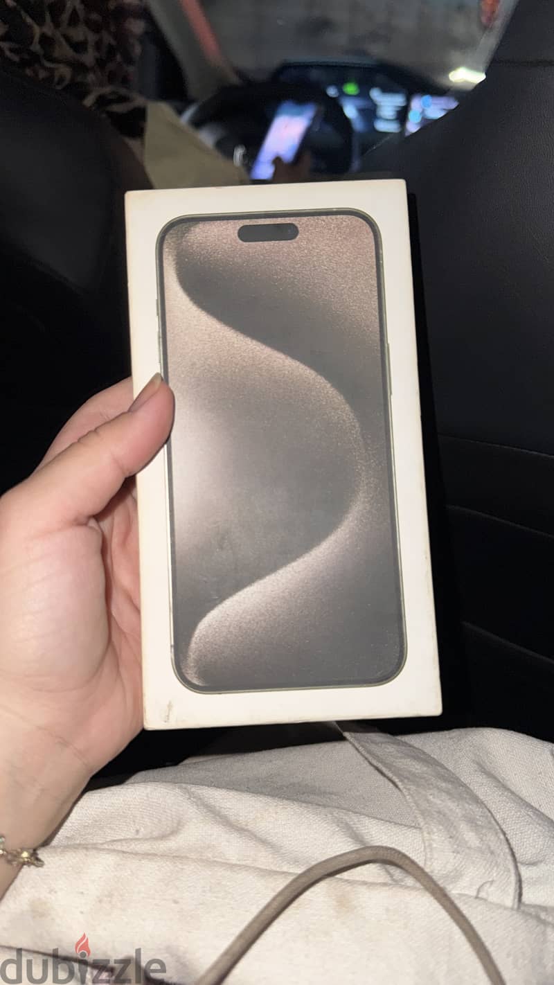 iPhone 15 Pro Max 256GB – Excellent Condition 5