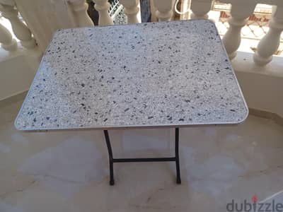 عدد 2 طرابيزة قابله للطي
