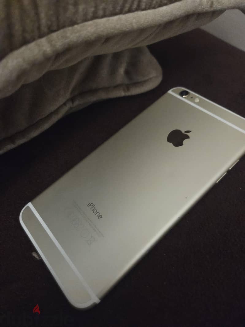 Apple - iPhone 6 Plus 1