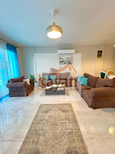 Furnished penthouse for rent in Midtown Compound