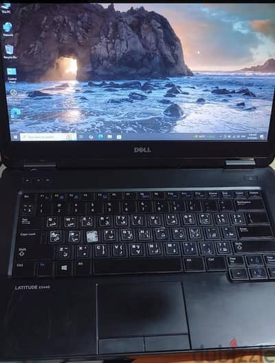 لاب ديل i3 جيل رابع هارد ssd    بطارية ساعة ونصف