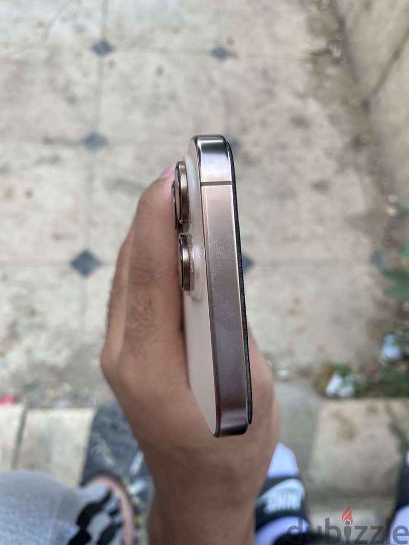 Apple - iPhone 16 Pro Max 2
