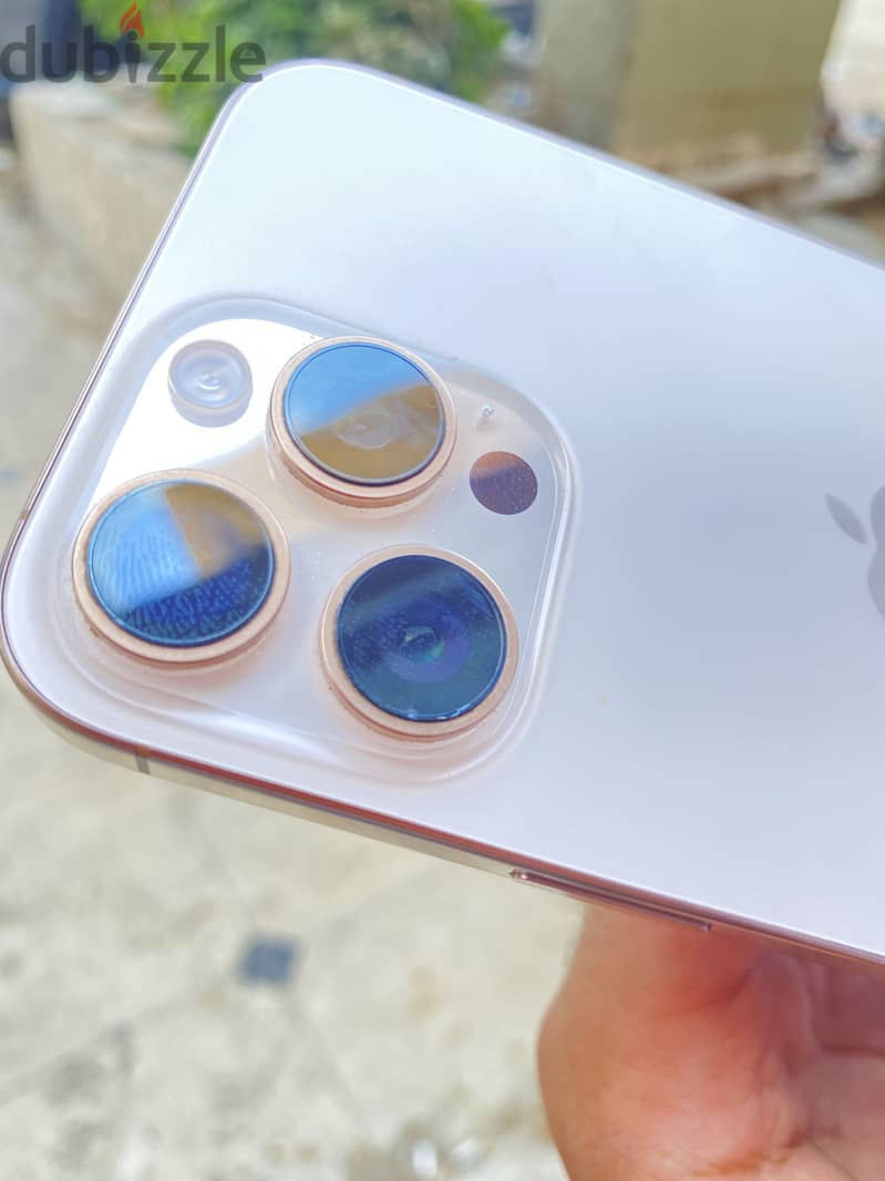 Apple - iPhone 16 Pro Max 5