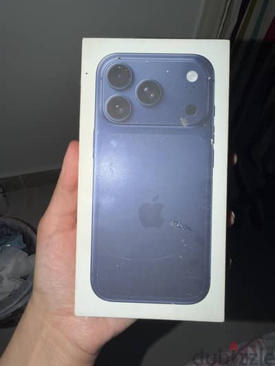 Iphone 17 pro used 1 year