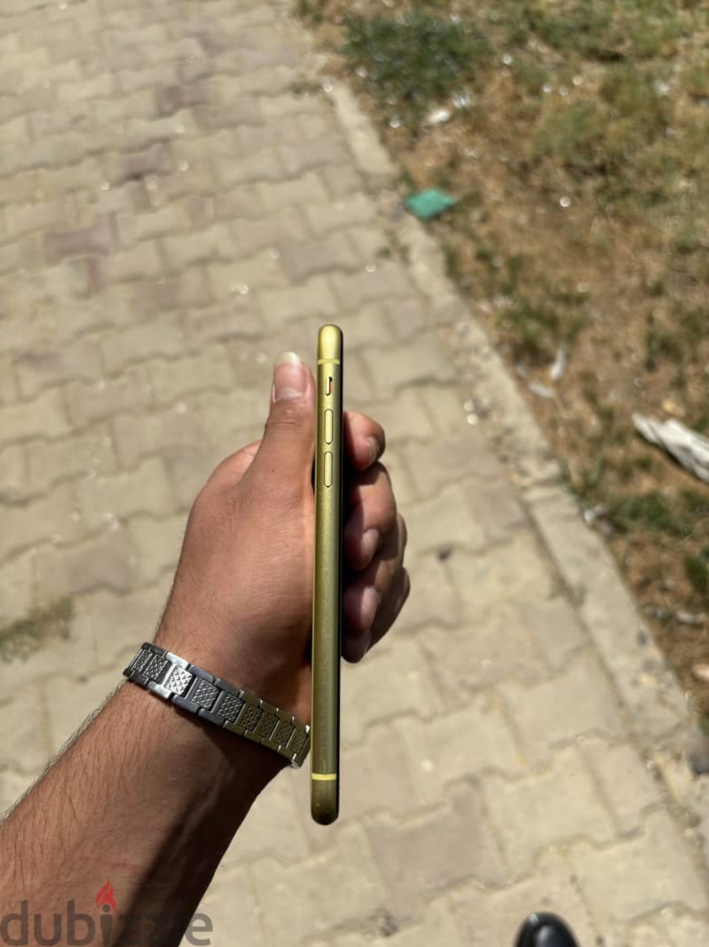 Apple - iPhone 11 3