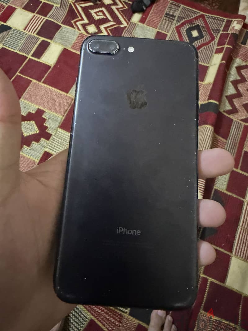 Apple - iPhone 7 Plus 1