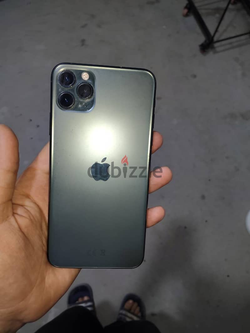 Apple - iPhone 11 Pro Max 2