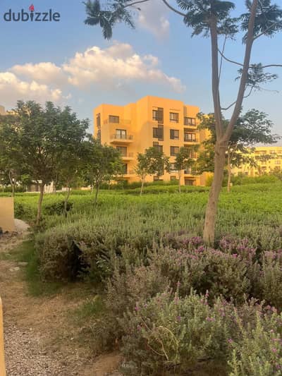 شقة للبيع بالتكيفات والمطبخ في O’west Tulwa اكبر جاردن ١٧٠م