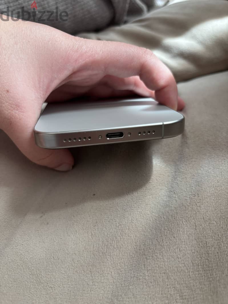 Apple - iPhone 16 Pro Max 2