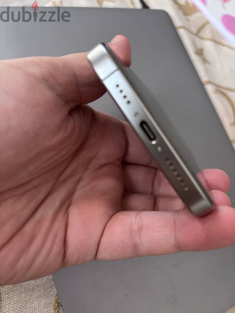 Apple - iPhone 16 Pro Max 3
