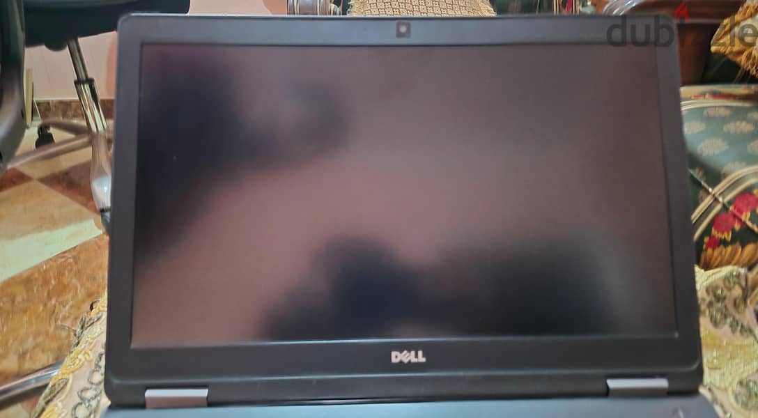 Dell Latitude 5570 HQ 1