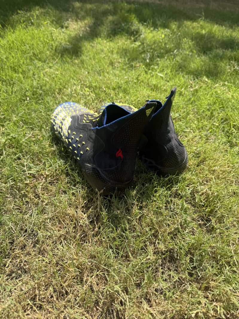 predator firm ground boots 3