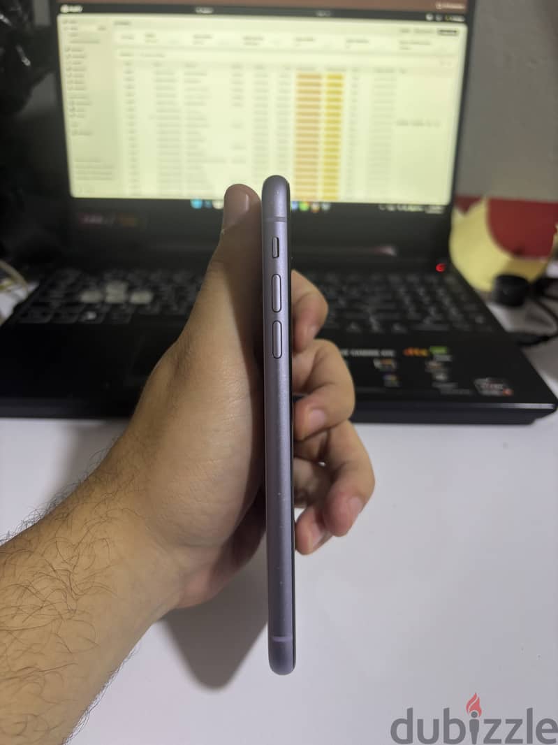 Apple - iPhone 11 3